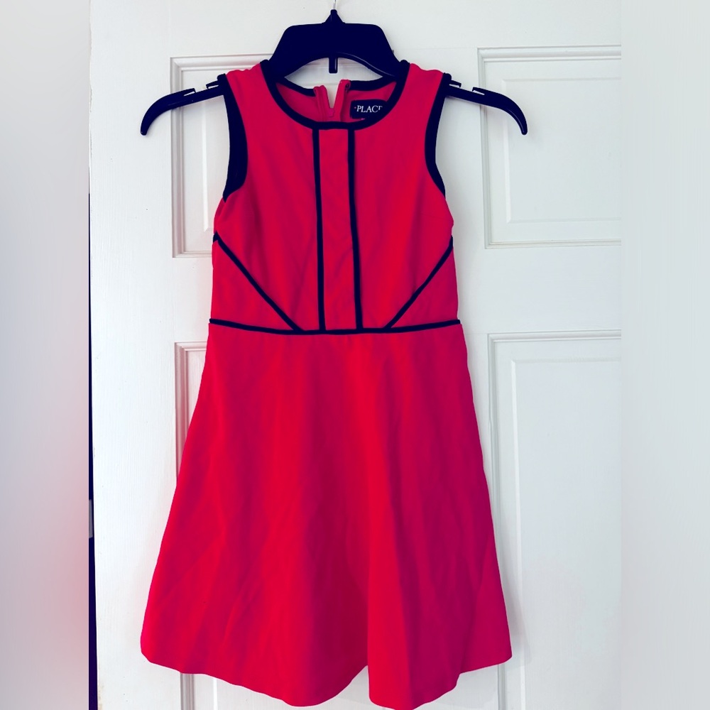 Bright pink dress - size 7/8